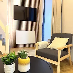  Apartamento Montagn'art Studio. 4pers 30m2. Coeur Village.
